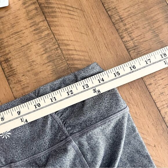 Athleta Women's Size M Gray Herringbone Ruched Leggings Pull On 307217 - Picture 8 of 8